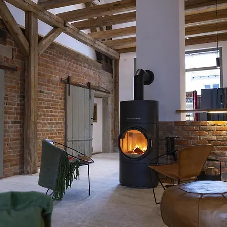 Landurlaub Mit Neugierigen Blicken In Den Pferdestall, Eingezaeuntem Garten, Kamin Und Sauna Feriehus Rot am See