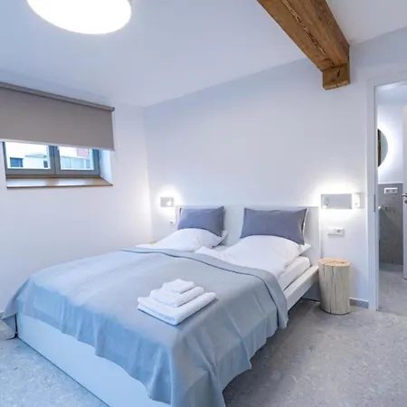 Landurlaub Mit Neugierigen Blicken In Den Pferdestall, Eingezaeuntem Garten, Kamin Und Sauna *