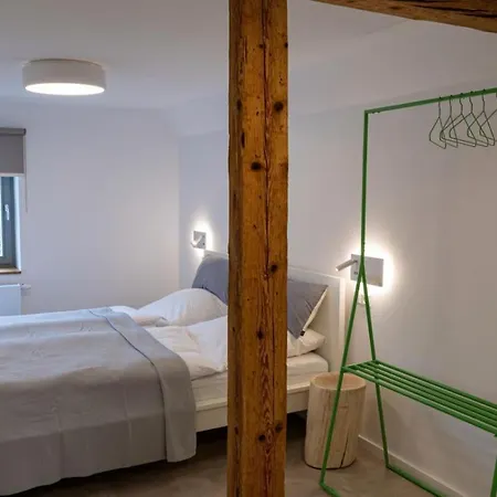 Landurlaub Mit Neugierigen Blicken In Den Pferdestall, Eingezaeuntem Garten, Kamin Und Sauna Holiday home *
