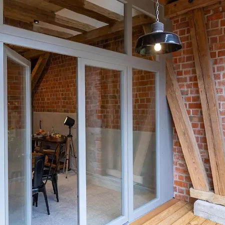 Landurlaub Mit Neugierigen Blicken In Den Pferdestall, Eingezaeuntem Garten, Kamin Und Sauna Rot am See